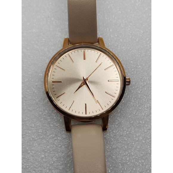 H&M HM 37mm Rose Copper Gold Tone Sunburst Dial Pink Salmon Watch Band 204485 - Picture 1 of 6